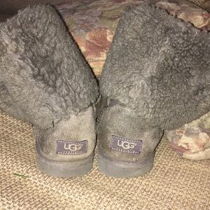 UGGS Tall grey with buttons